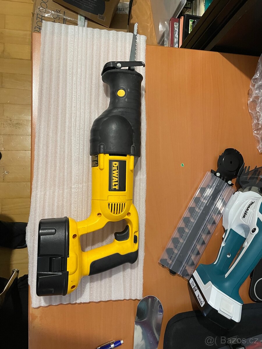 PRODÁM SET AKU NÁŘADÍ DEWALT - 2