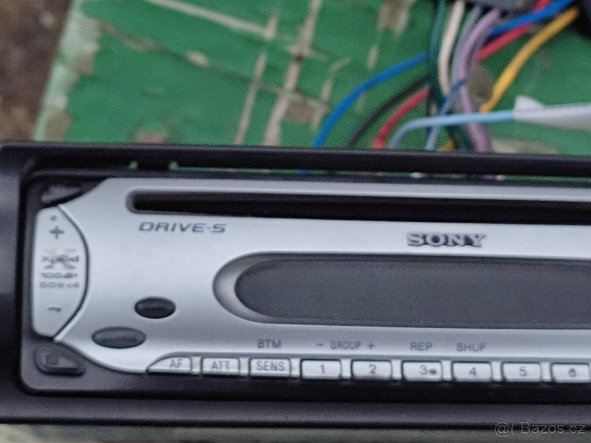 PRODÁM AUTORADIO SONY MODEL NO. CDX - S2220 - 2