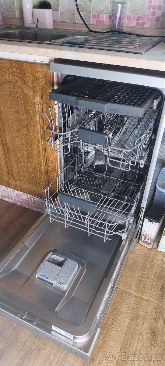 Myčka Beko 45 cm - 2