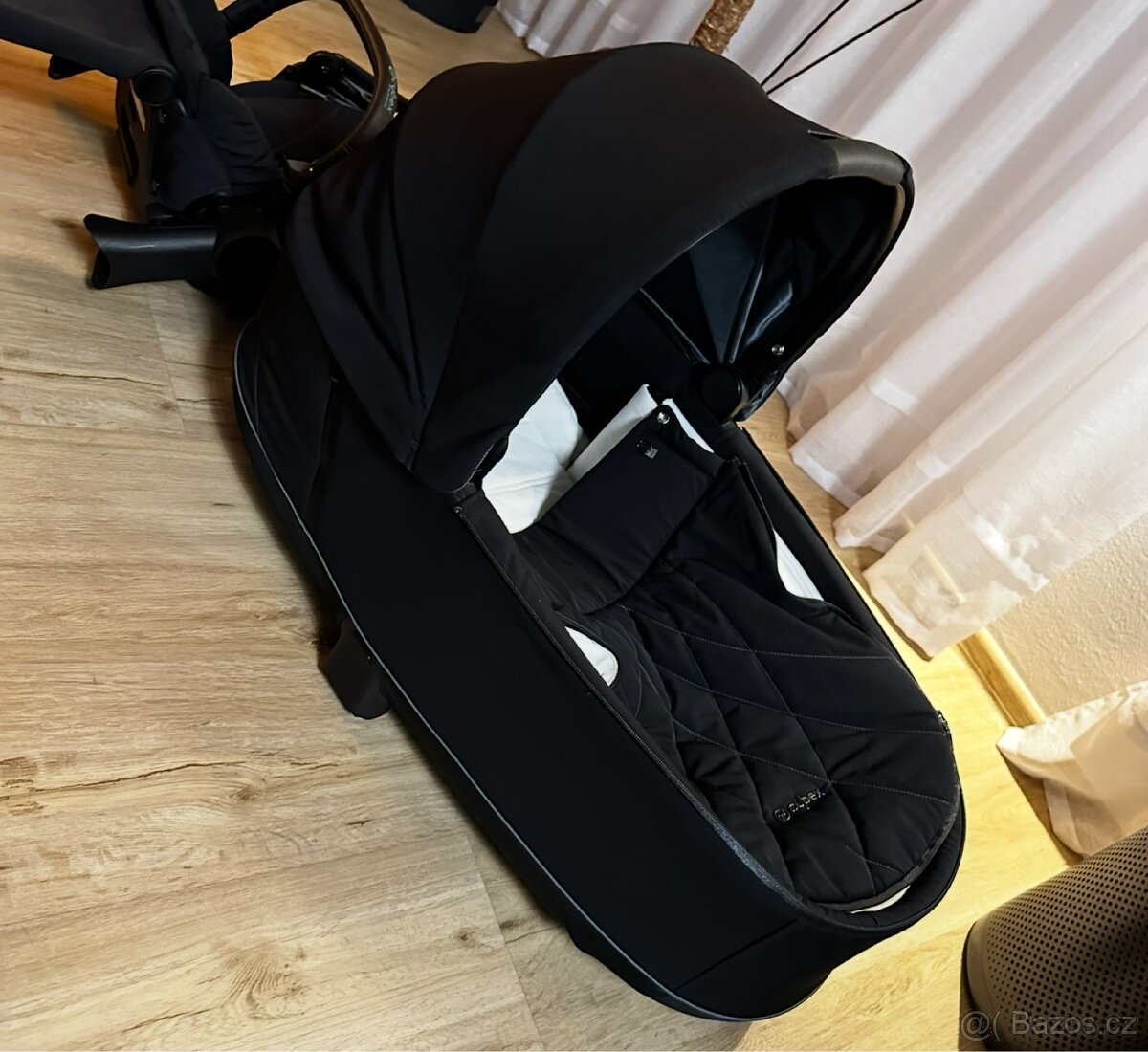Prodám kočárek Cybex Priam (Deep Black) - 2