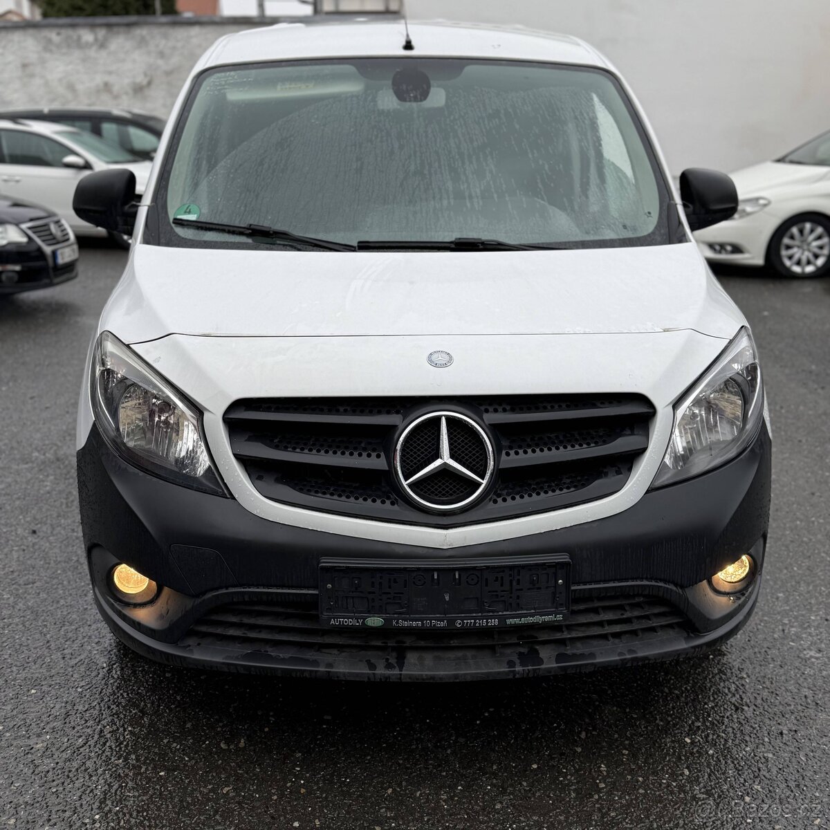 Mercedes-Benz Citan Ojeté, 3/2018, 241 454 km Cena 143000 Kč - 2