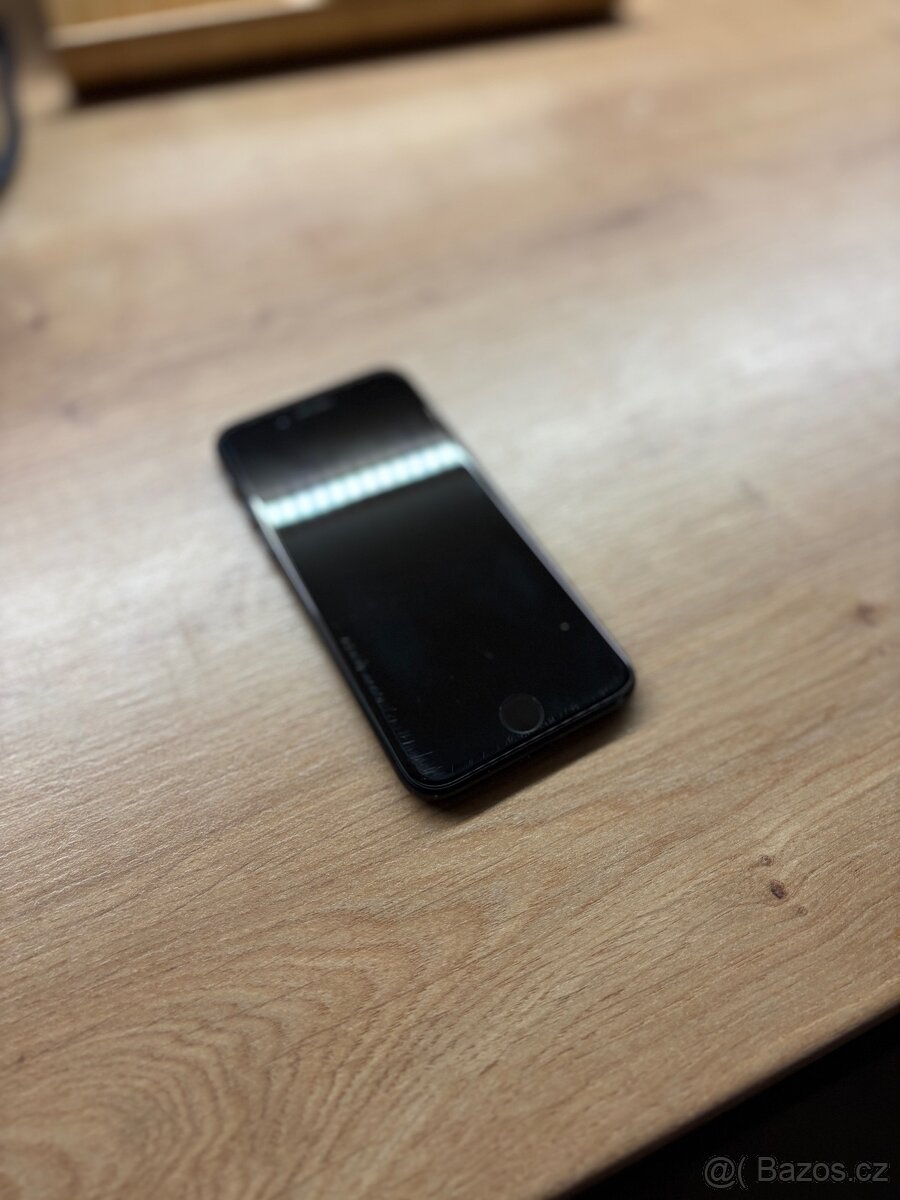 iPhone SE 2020 128GB Black - 2