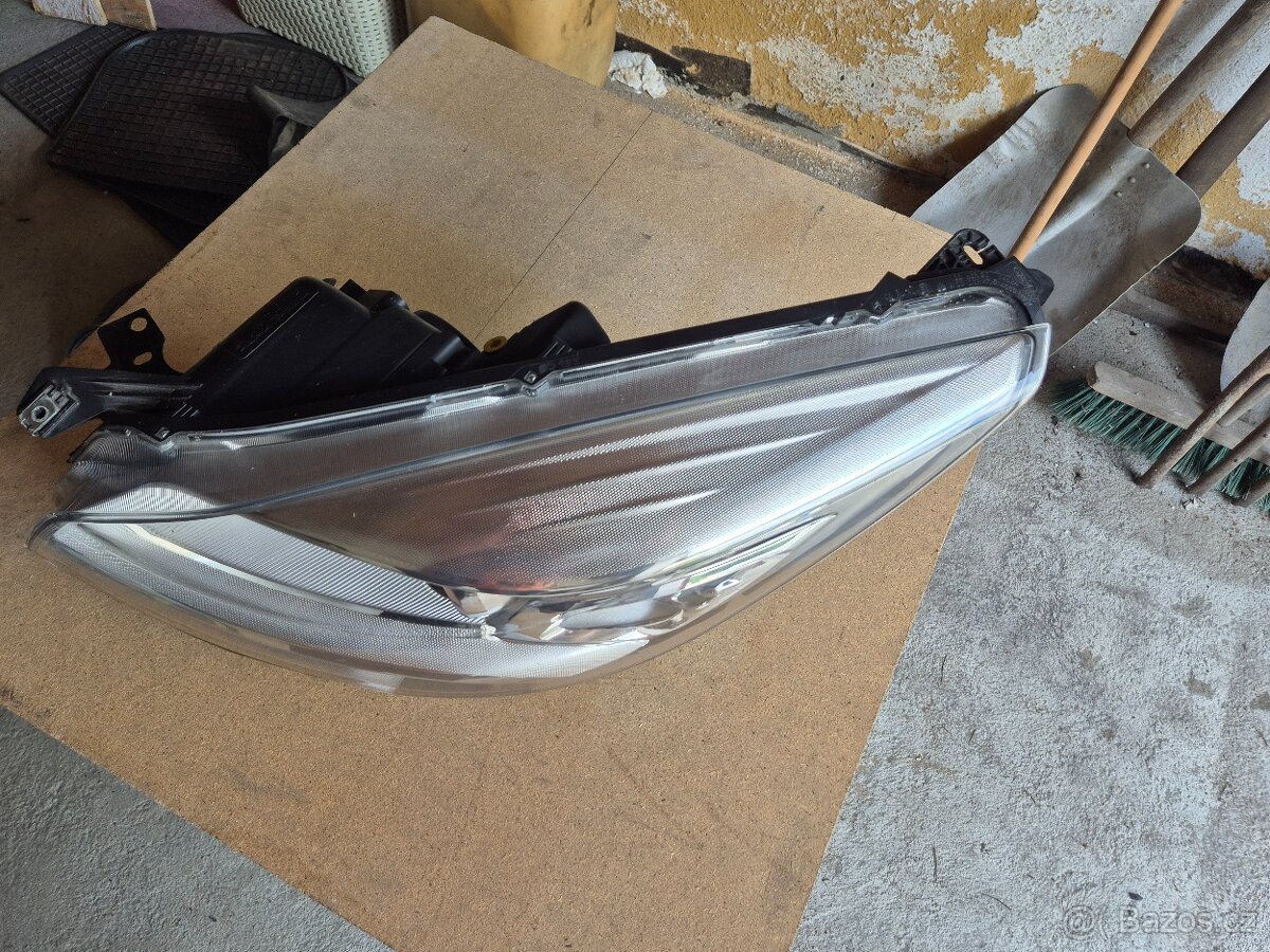 Levé přední světlo Xenon Kuga MK 2 - 2