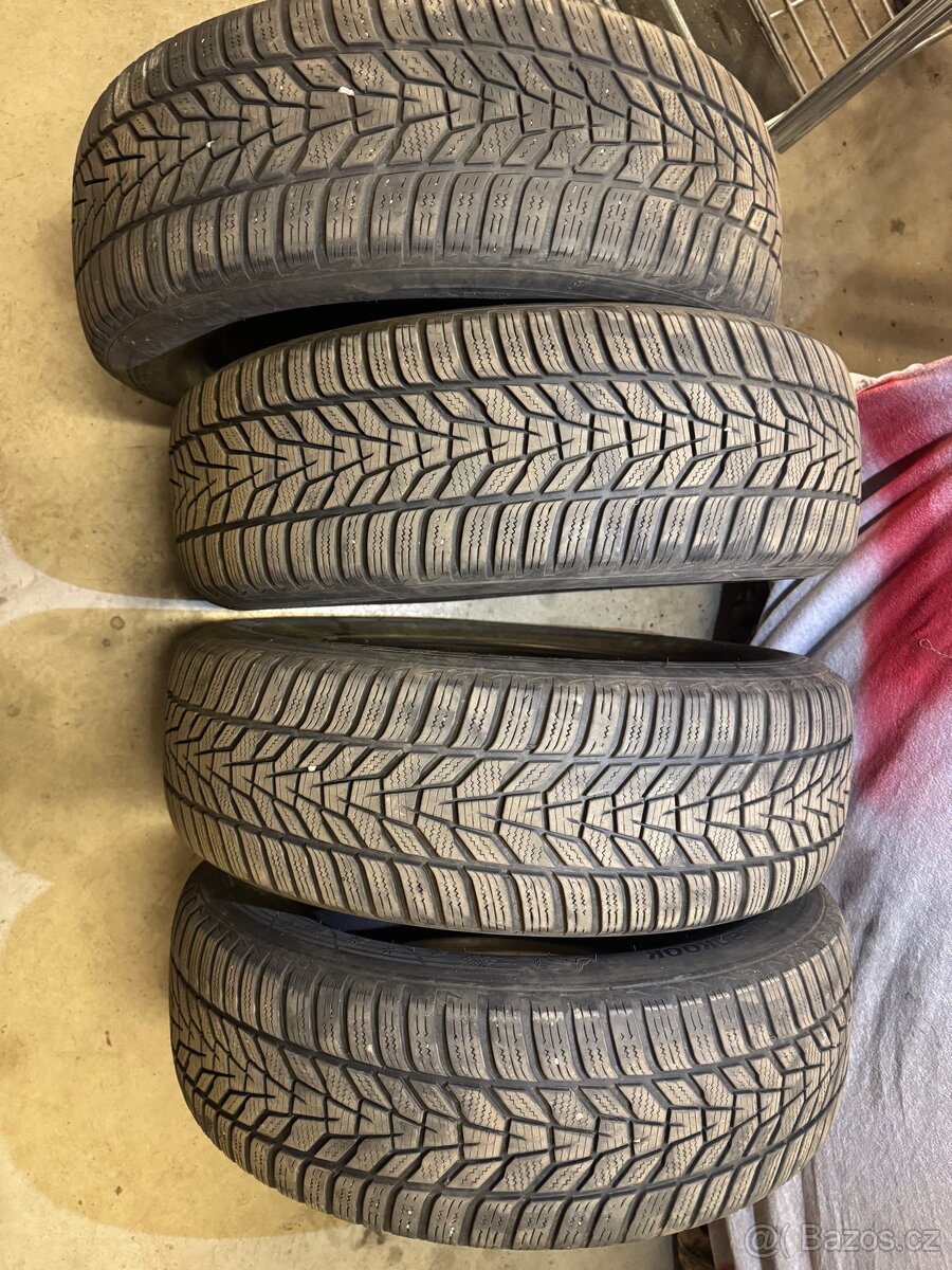 215/65 R17 hankook - 2