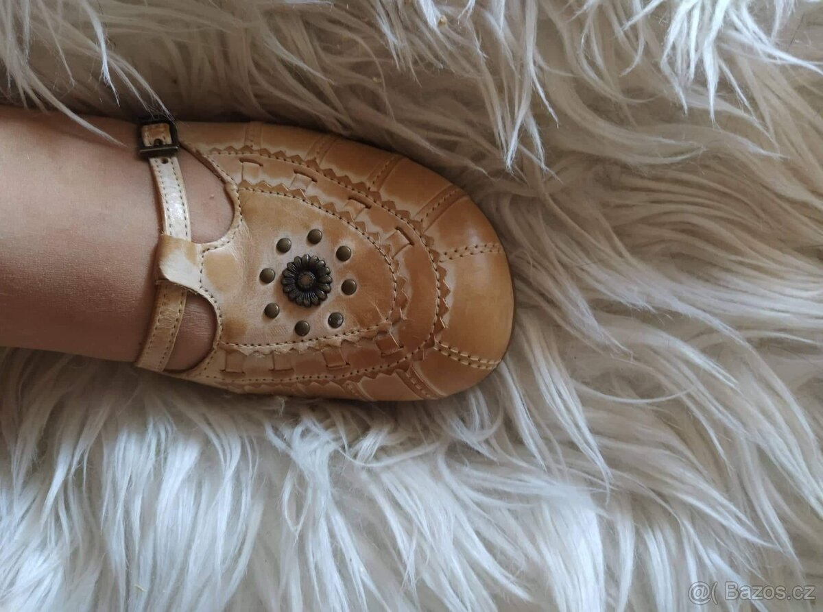 Dámská vycházková obuv - 2