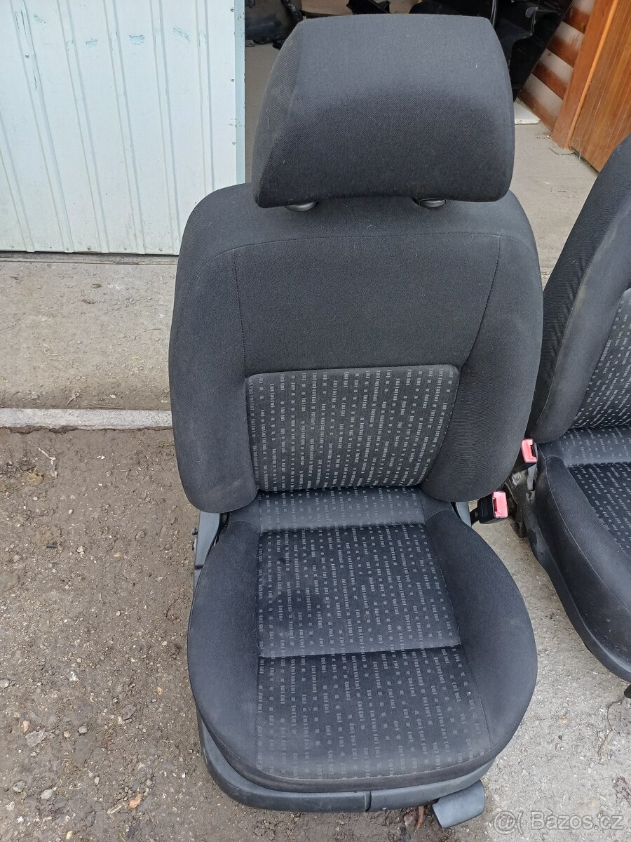Sedadla Volkswagen Golf 4 / Bora kombi - 2