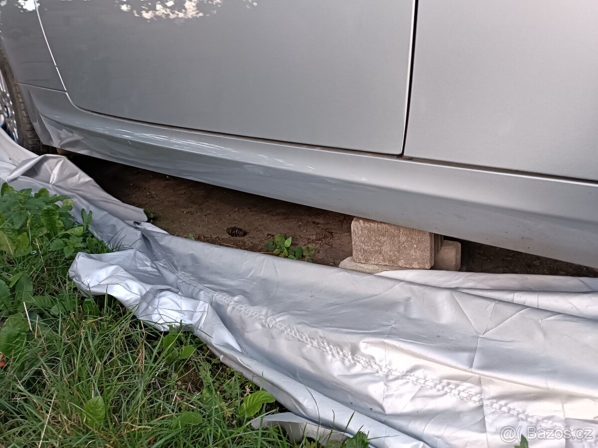 BMW e92/e93 pravý práh MPaket - 2