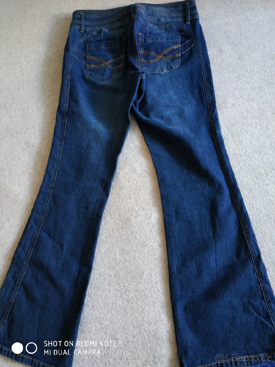 Nové džíny ve dvou barvách - 2