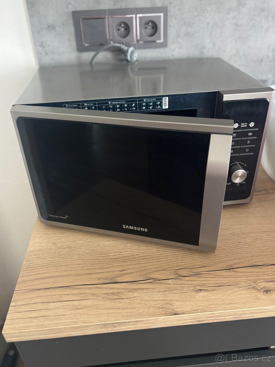 Mikrovlnka Samsung - 2
