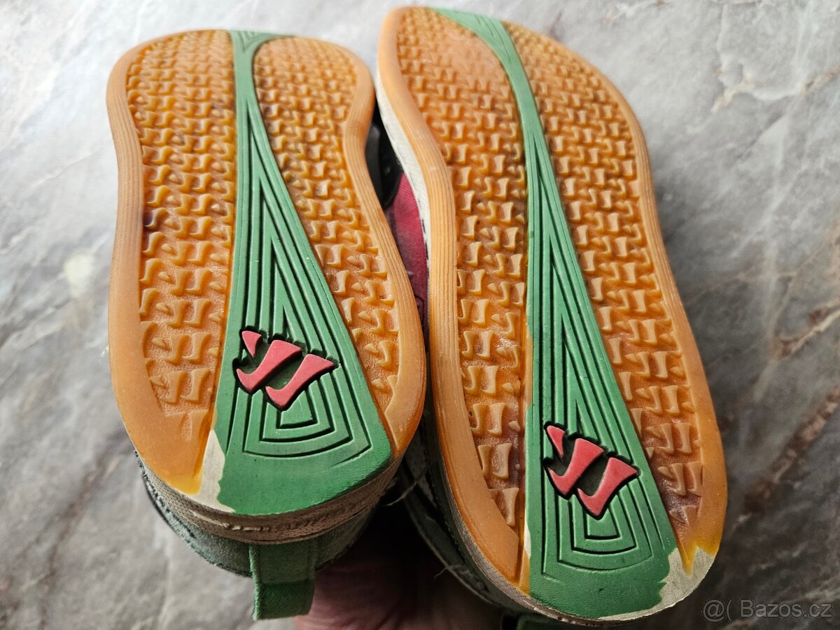 Dětské tenisky Warrior, vel. 37 1/2 - 2