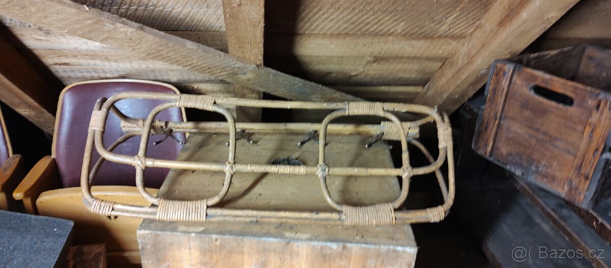 Starý bambusový věšák - 2
