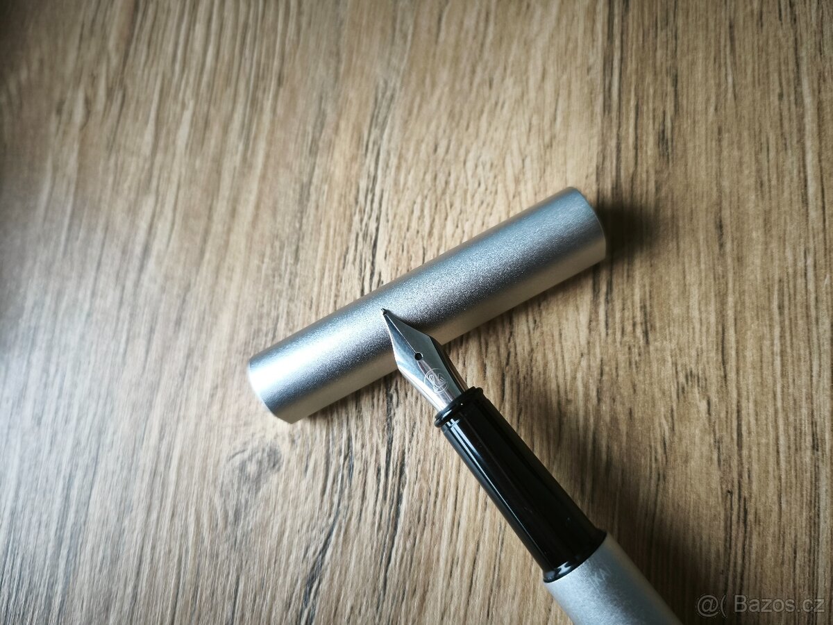 Plnící pero Pelikan Inoe - 2