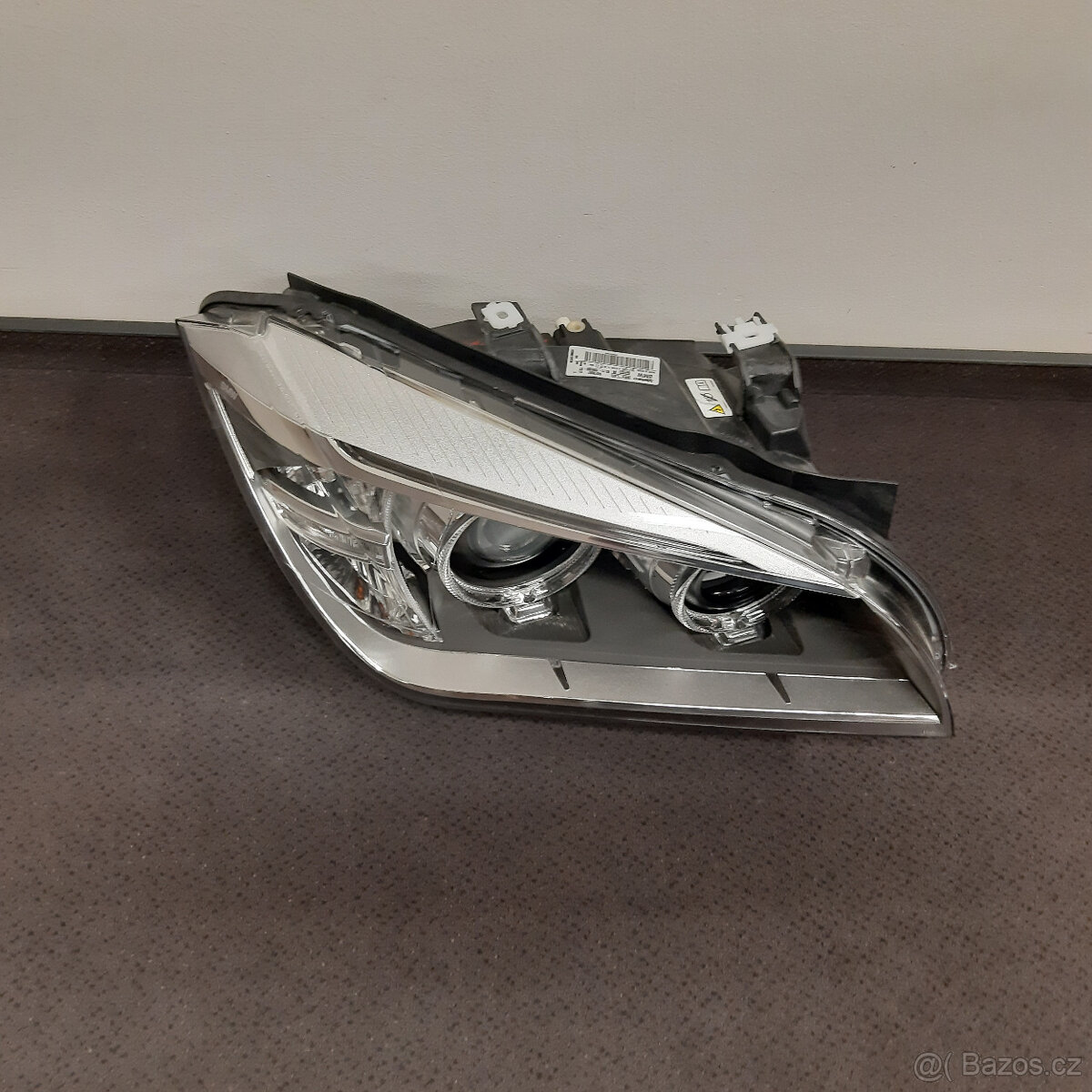 BMW X1 E84 LCi xenon adaptive pravý 63117290252 - 2