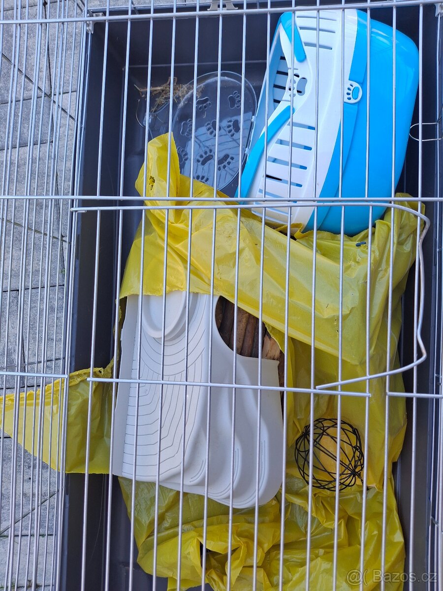 Klec pro králíky + kompletní vybavení a přepravka - 2
