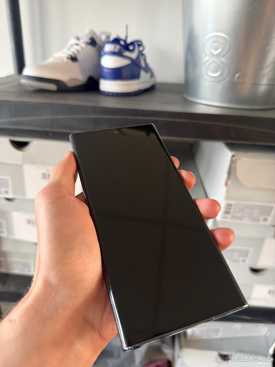 Samsung S22 Ultra 256 GB Zelený - 2