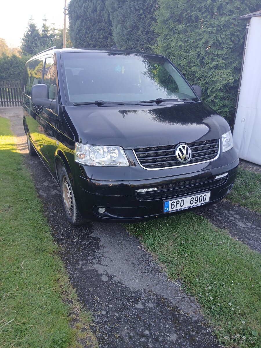 Vw caravelle T5 2.5 tdi 128kw r.2007 nový v čr. 9 MÍST. - 2