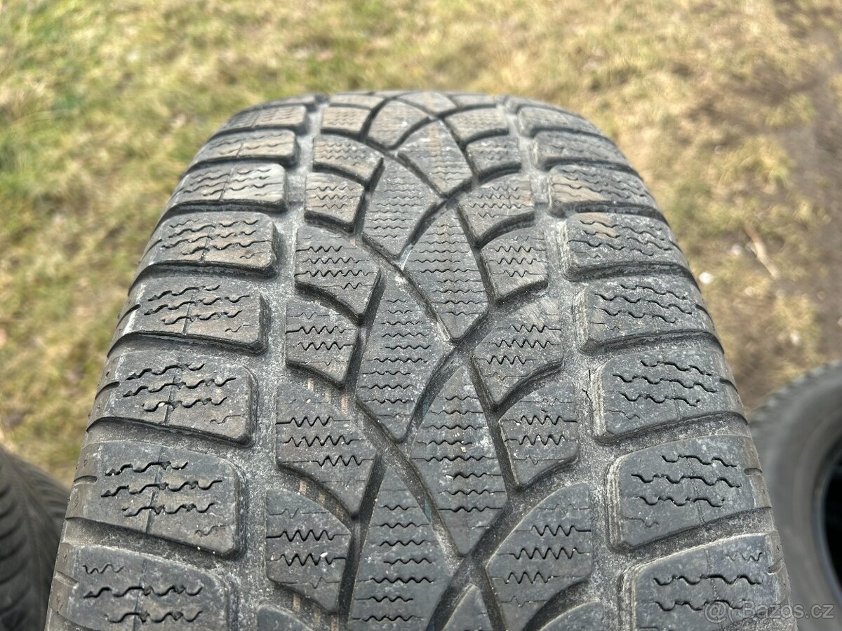 4ks zimní pneu Dunlop 235/55/18 - 2