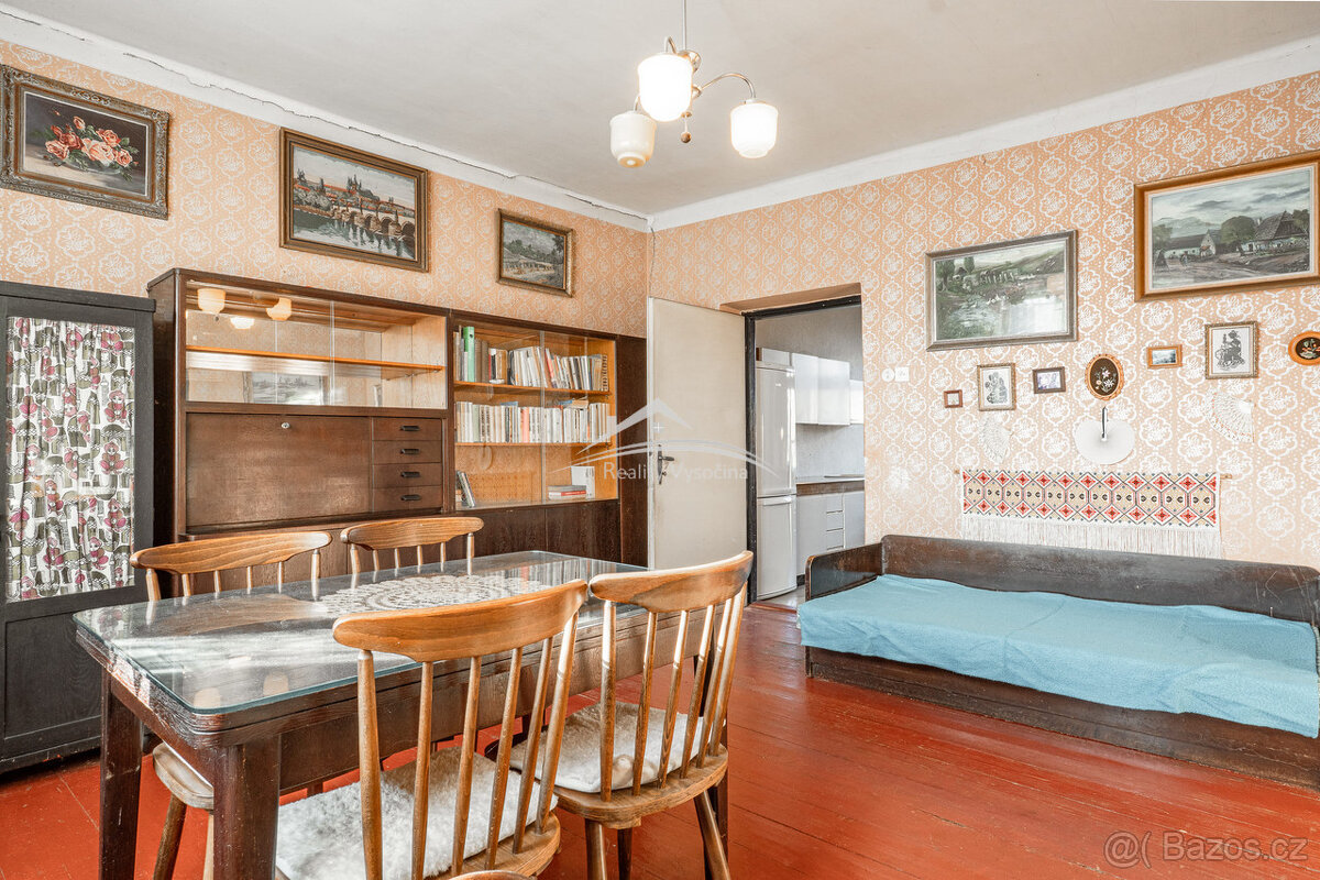 Prodej rodinného domu 3+1 Pardubice - 2