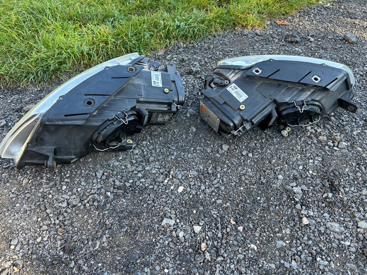 Světla Passat B6 Xenon - 2