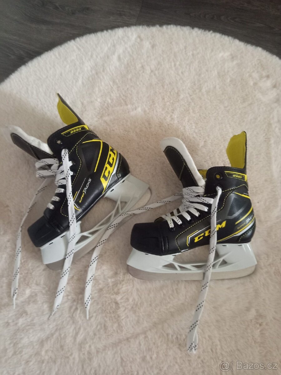 Chlapecké brusle na led, zn. CCM - 2