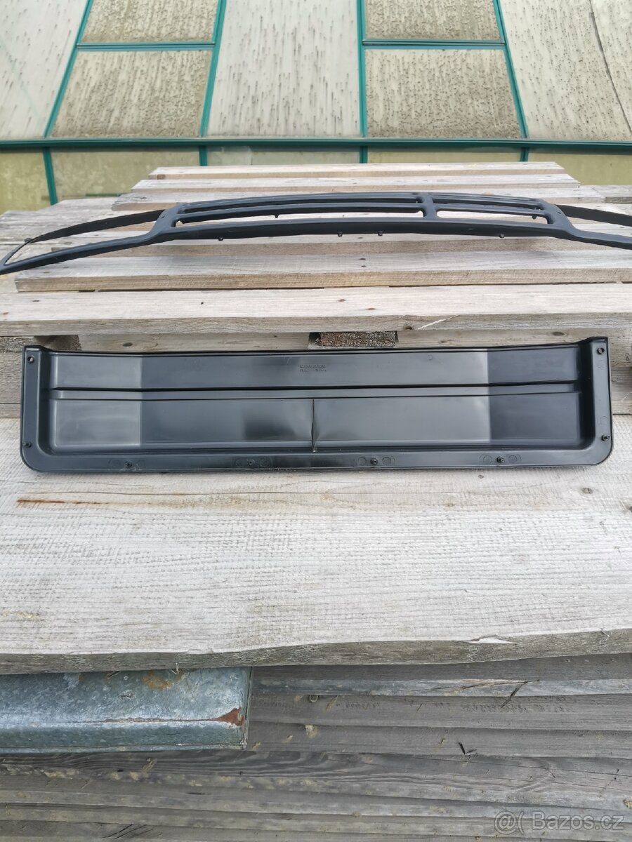 Kastlík na dveře do auta - 2