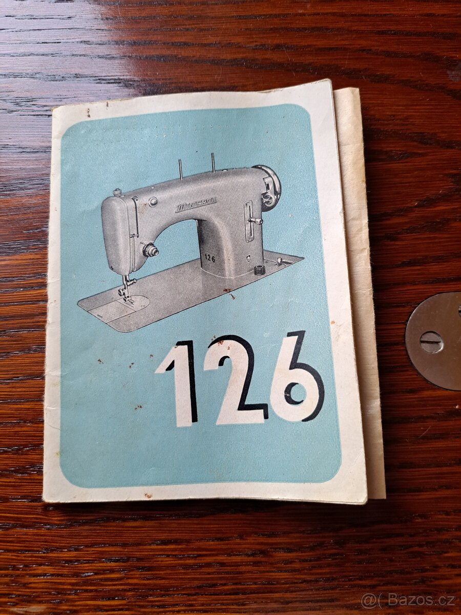 Prodám šicí stroj skříňový LADA 126 - 2