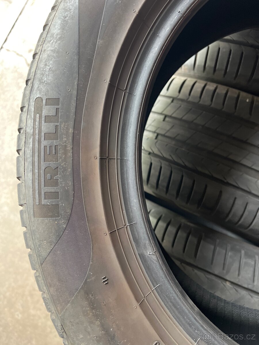 4x letni pneu Pirelli 225/55/17 - 2