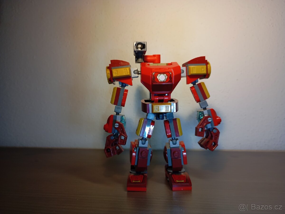Lego Ironman robot - 2