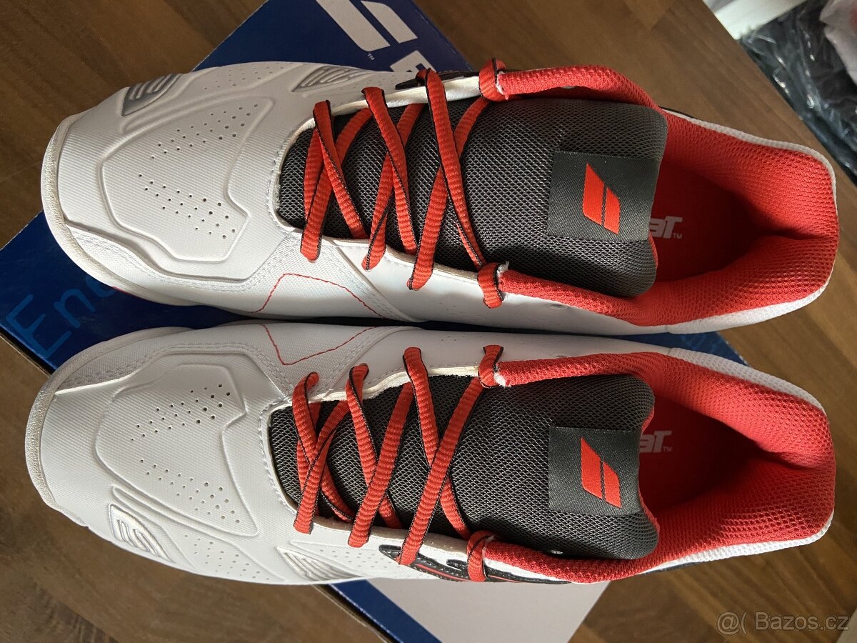 Prodám nové dívčí, dámské tenisové boty Babolat bílo růžové - 2