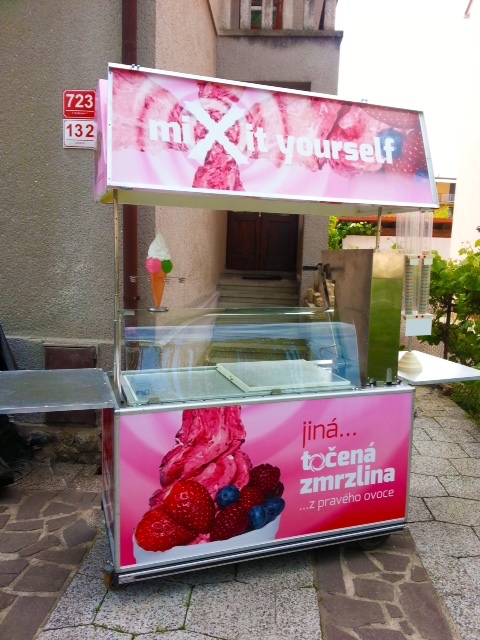 Stroj na točenou zmrzlinu - 2