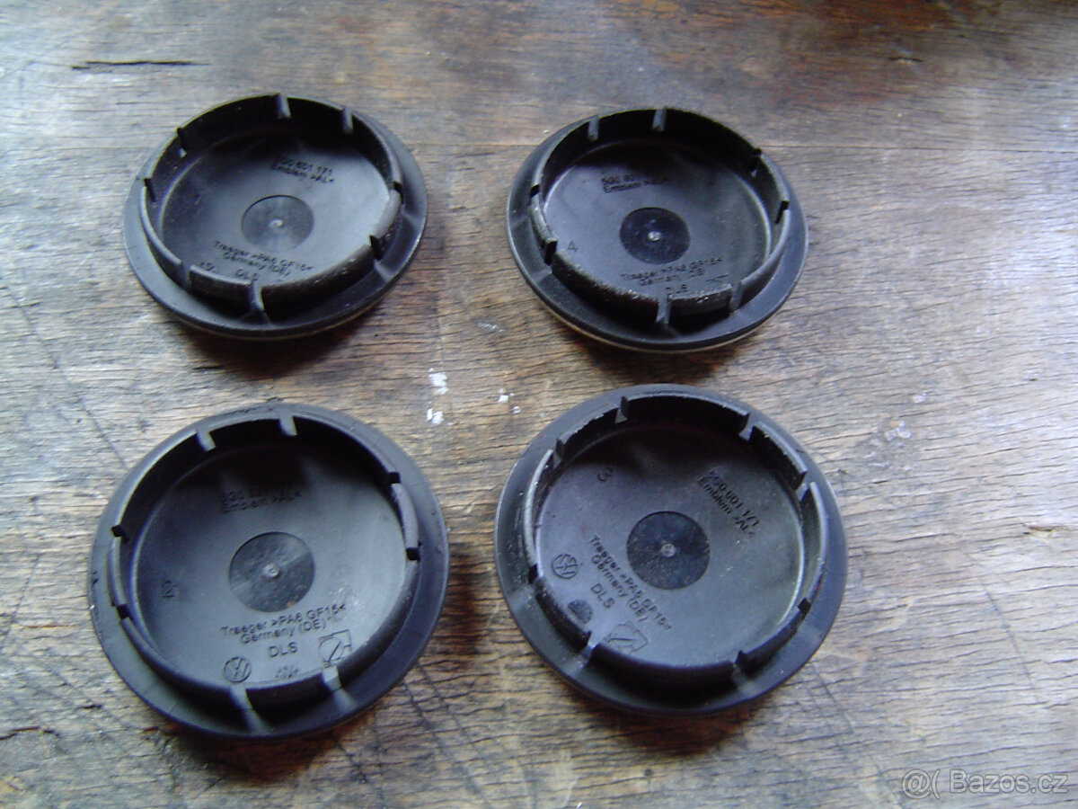 4 X STŘEDOVÉ POKLIČKY ORIGINÁL VW - 2