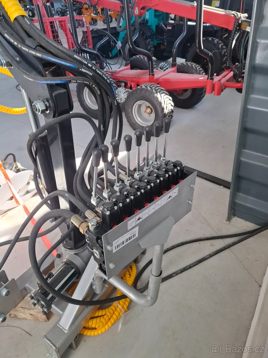 Lesnická ruka za traktor,třetí bod,hydralická ruka - 2
