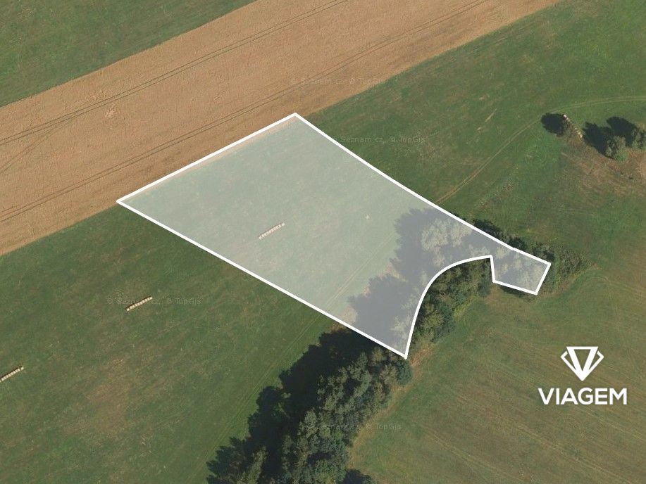 Pole 13 401 m² - 2