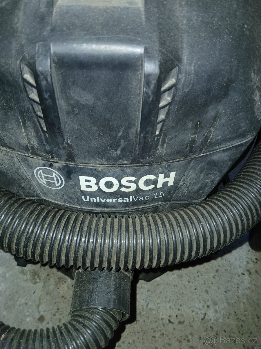 Bosch Universal Vac 15 - 2