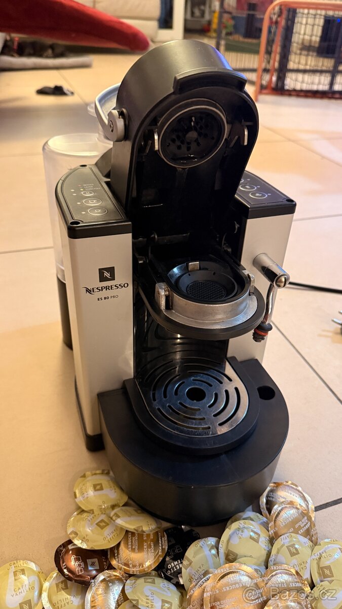 Kávovar Nespresso Professional ES 80 pody pods - 2