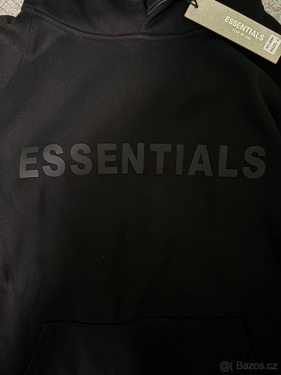 Černá Essentials mikina - 2