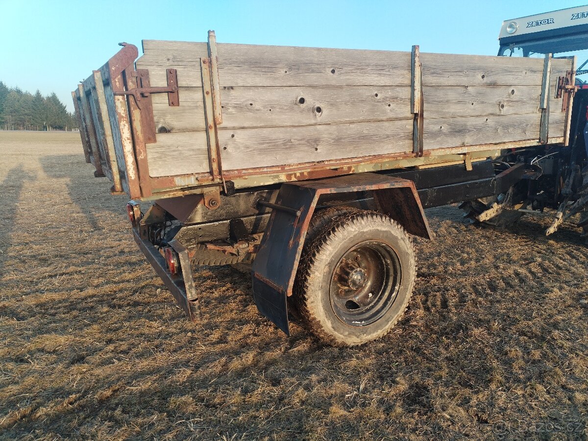 Sklápěcí vlek za traktor,sklopka - 2