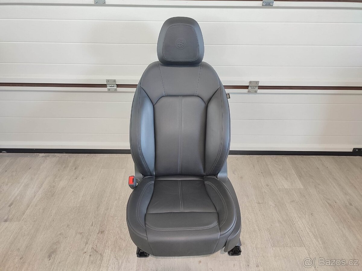 Alfa Romeo Giulia - sedadla facelift přední El. Sklopné, výb - 2