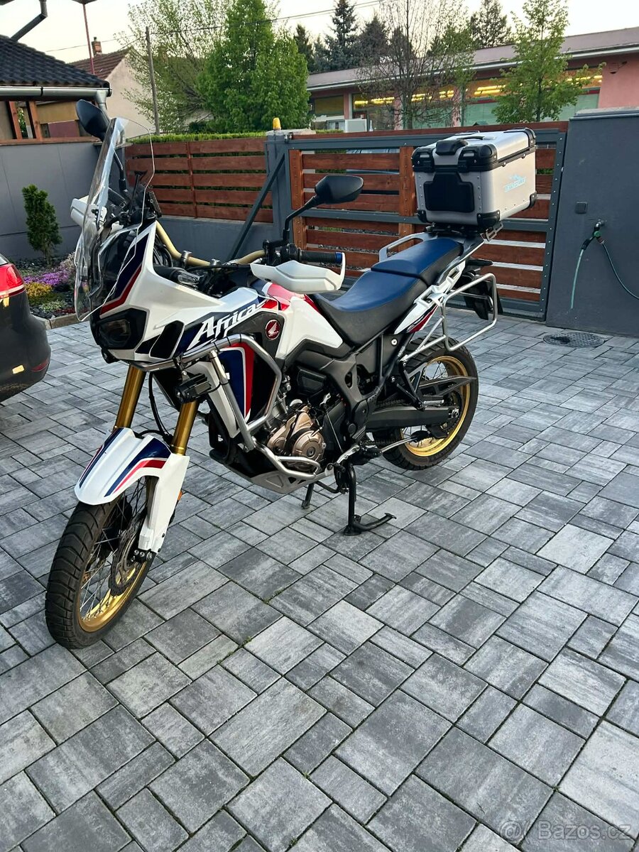 Honda africa twin 1000 rok 2017 najeto 72000 km - 2