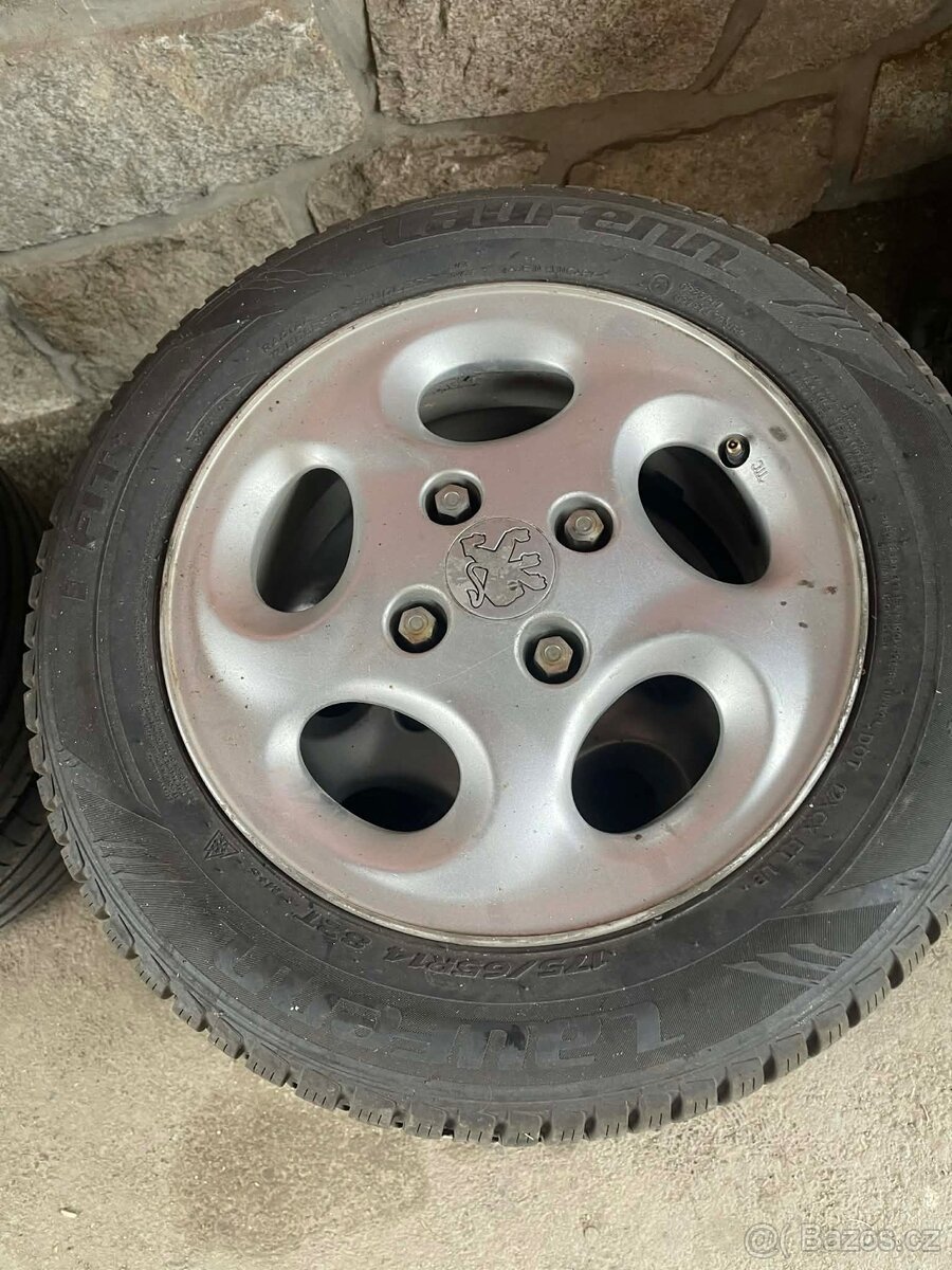 Zimní pneu 175/65 R14 82T - 2