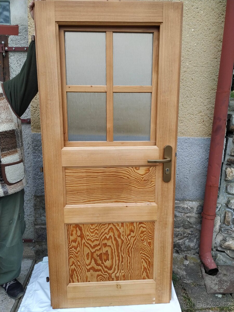 Zateplené vstupní dveře do bytu (masiv) - 2