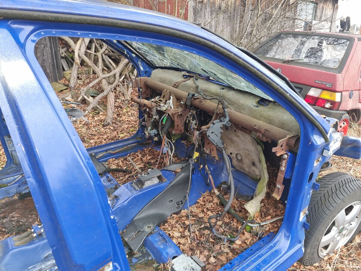 Karoserie skelet octavia 1 - 2