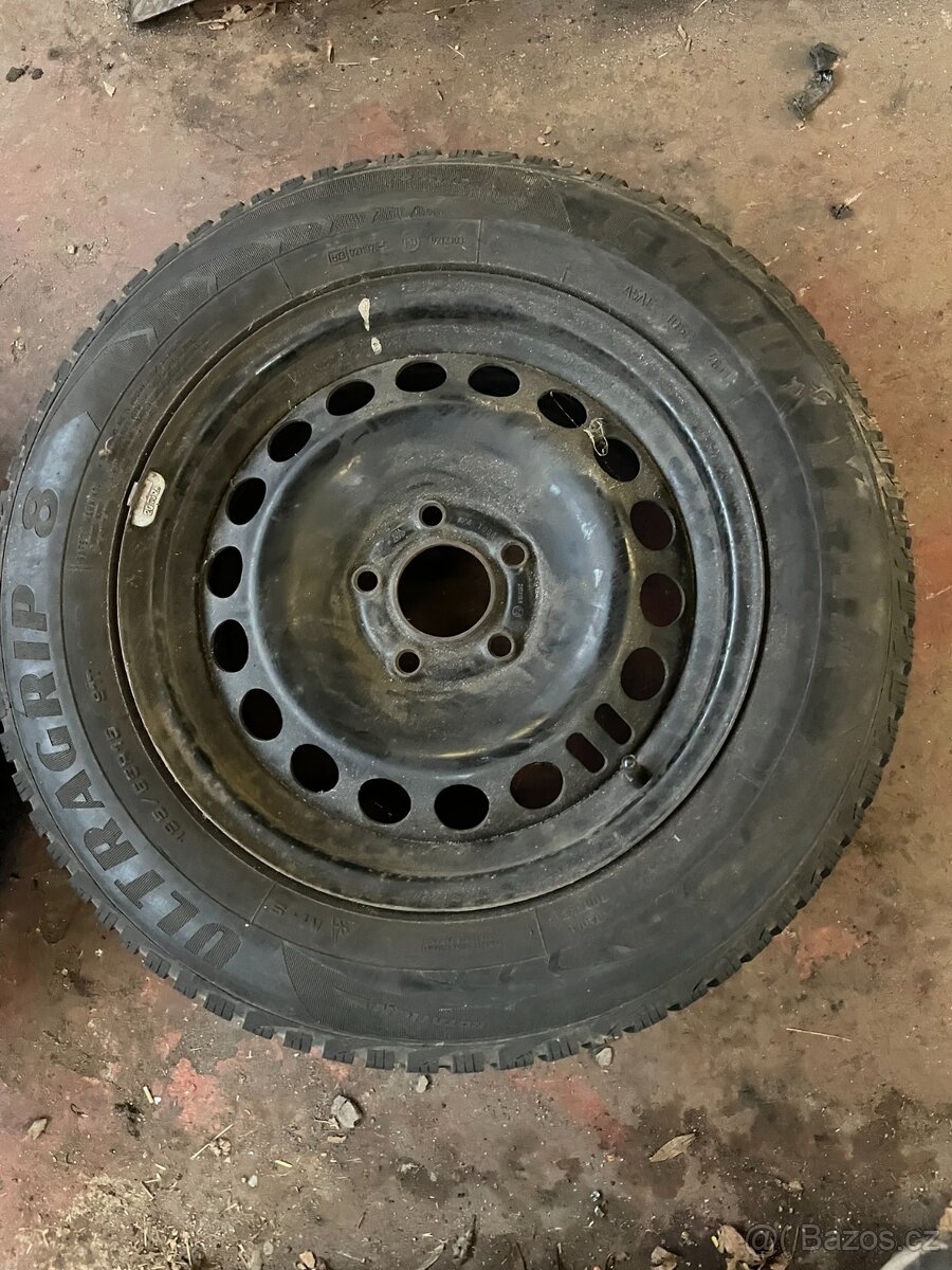 2x Ocelové disky 5x110 + Zimní Goodyear 195/65/15 - 2