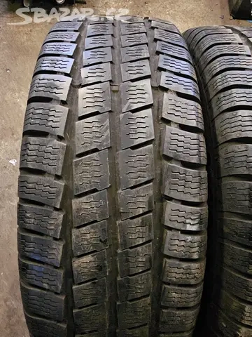 Prodám 2X Zimní Pneumatiky 235 65 R 16,C, - 2
