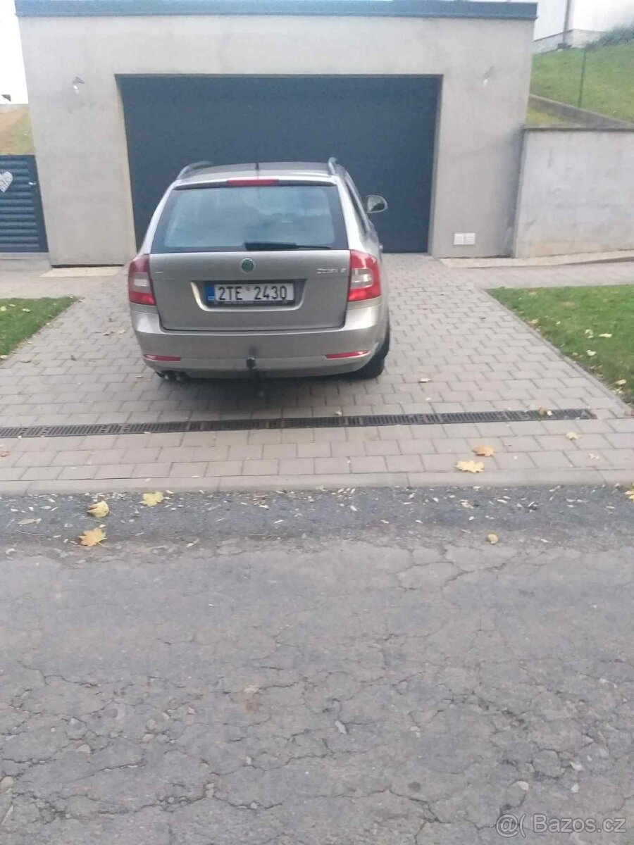 Škoda Octavia II Combi - 2