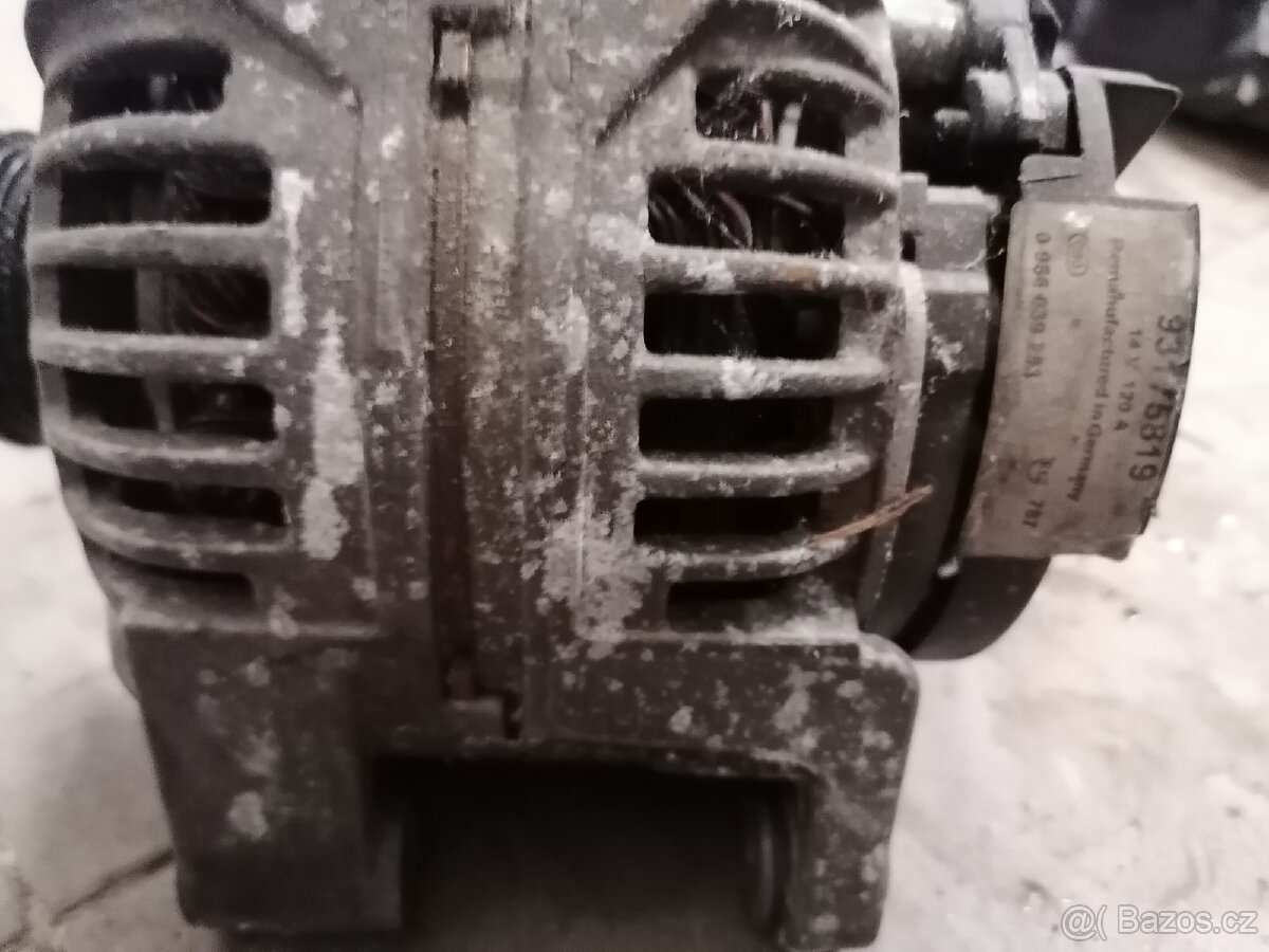 Opel Omega alternátor - 2