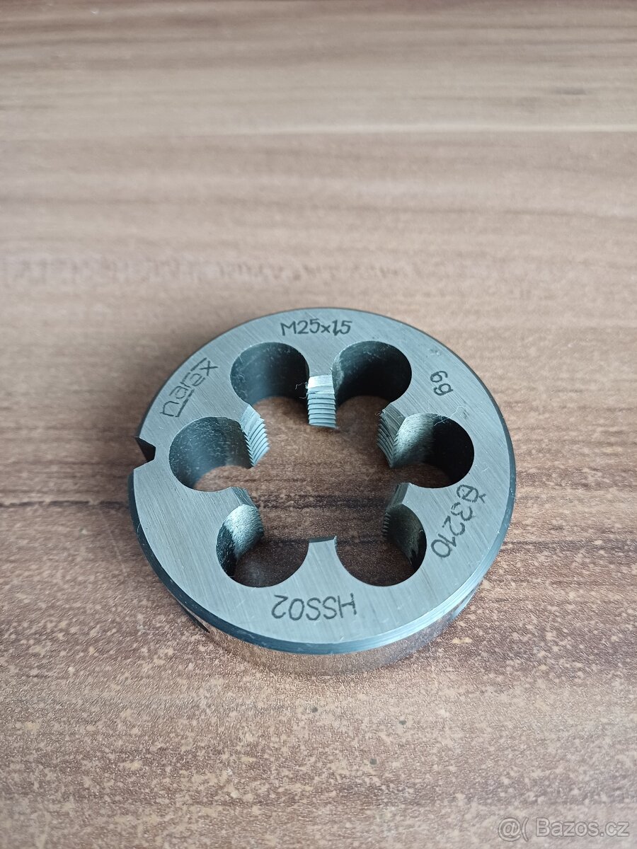 Závitová očka - 2