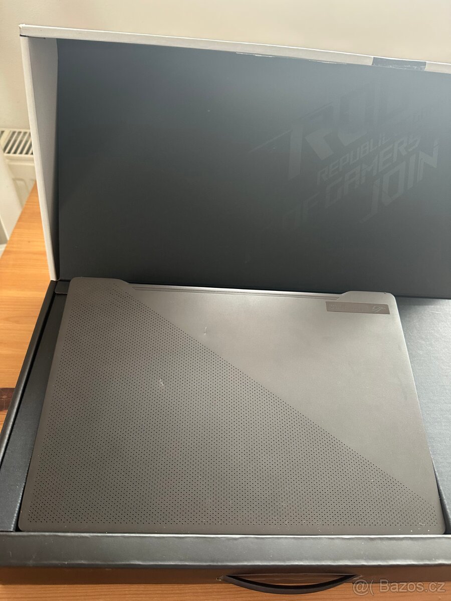 Asus ROG Zephyrus G14 GA401IV-HE003T Eclipse Gray bez AniMe - 2