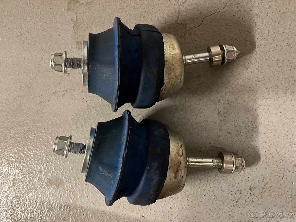 Silent bloky motoru Lexus ISF RCF GSF (engine mounts) - 2