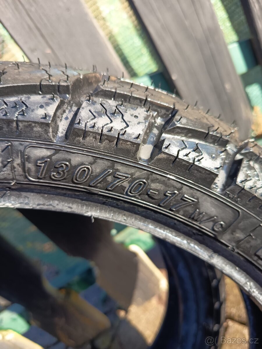 Pneu na motorku - 2